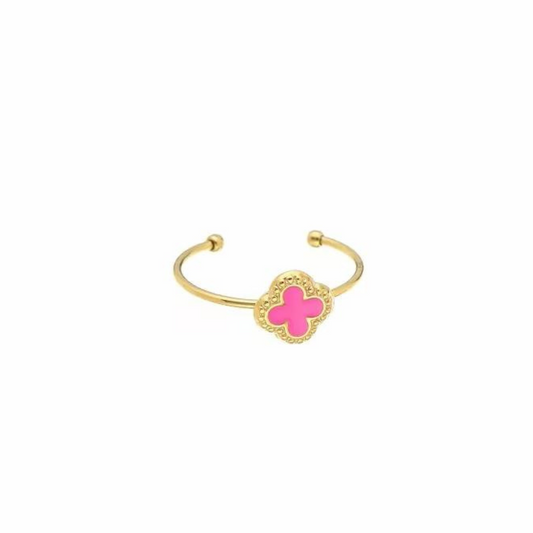 Gouden ring met roze klaver